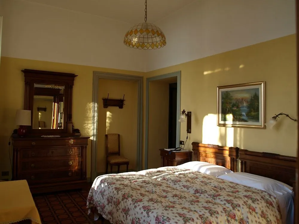Villa Torretta Varenna 3*,