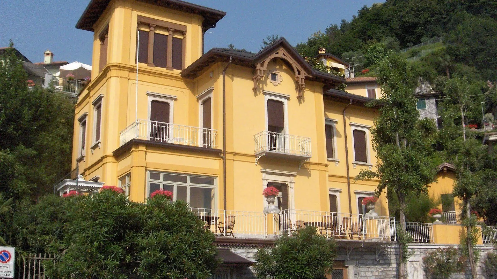 Villa Torretta Varenna Guest house